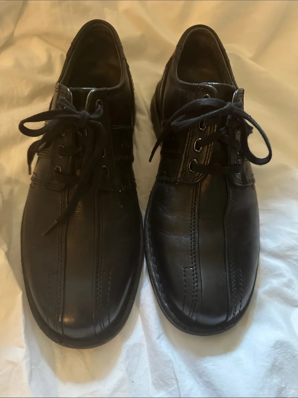 Clarks Black Leather Lace-Up Oxfords